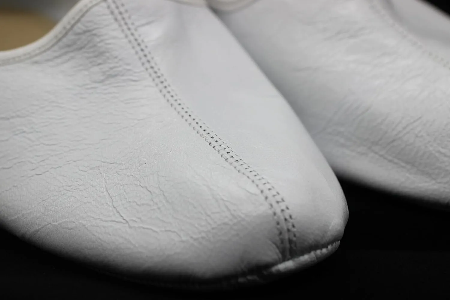 Women's Indoor Leather Slippers Pure White Traditional Babouche House Shoes Moccasin Tawaf Grounding Shoes
