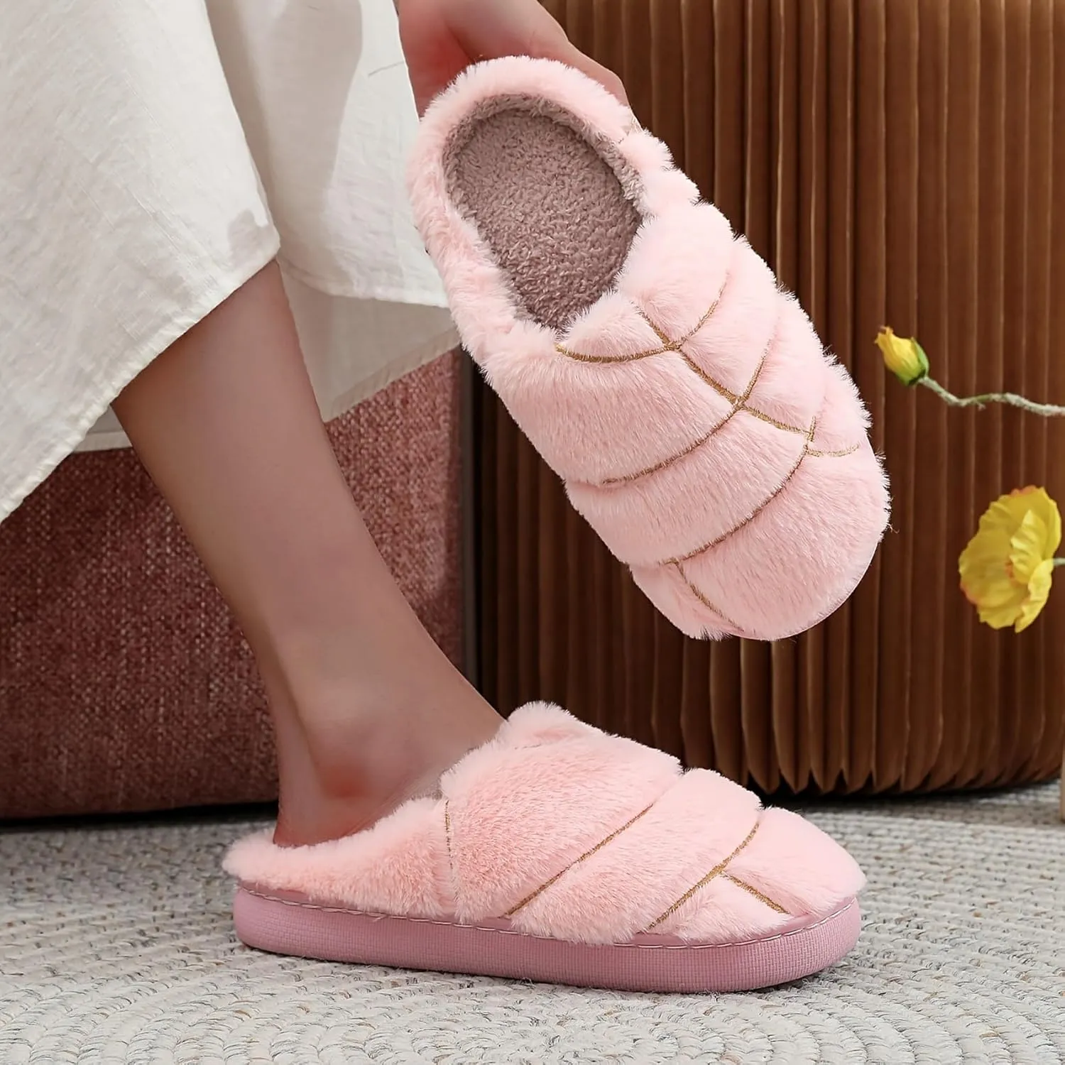 Womens Mens Solid Color Slippers Memory Foam Plush Concha Slippers Lining Warm Soft Cozy Home Slipper Outdoor Indoor House Shoes