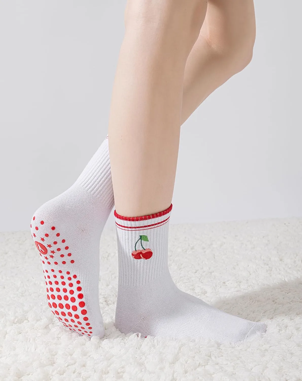 Yawlsow Pilates Grip Socks for Women Yoga Grippy Socks Cute Barre Non Skid Athletic Crew Sticky Sock Workout Hospital