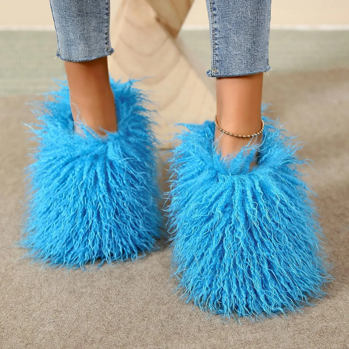YXCFEWD Women's Plush Faux Fur Slippers - Fluffy and Warm Slide-On Slipper for Cozy Comfort